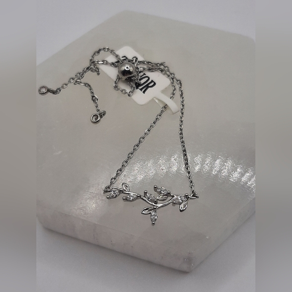 B4 Plated Vine Bracelet - Charmed Aroma - Picture 1 of 1